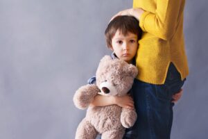 how to build confidence in a shy child